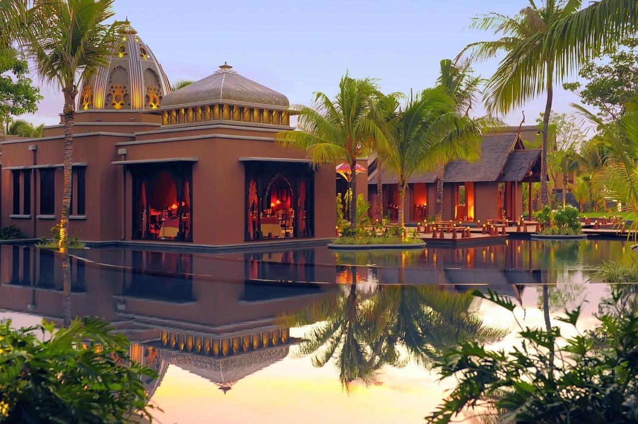 Trou Aux Biches Beachcomber Golf Resort & Spa Esterno foto The Banyan Tree Hotel in Phuket, Thailand