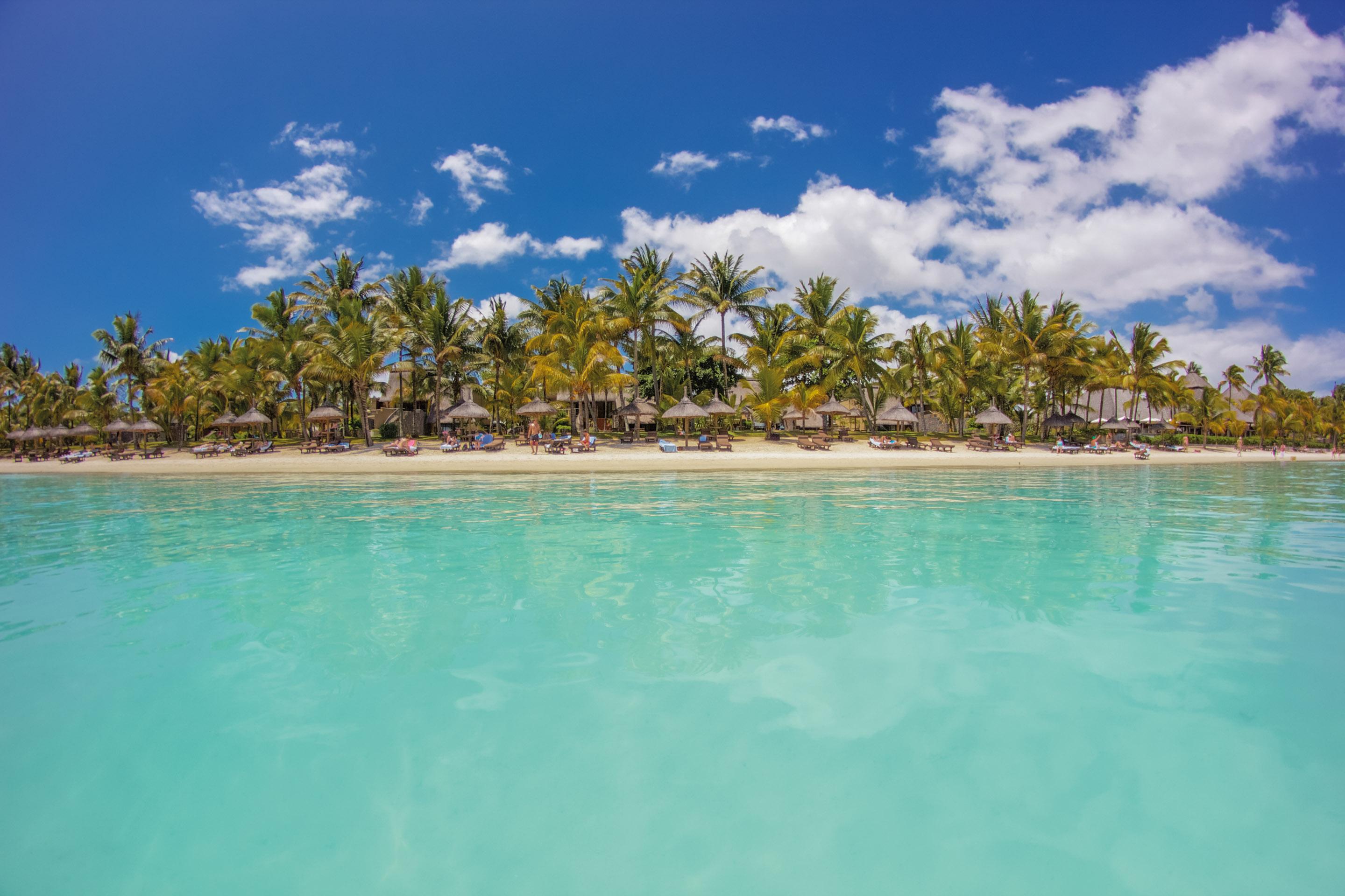 Trou Aux Biches Beachcomber Golf Resort & Spa Esterno foto Beach at Sandals South Coast