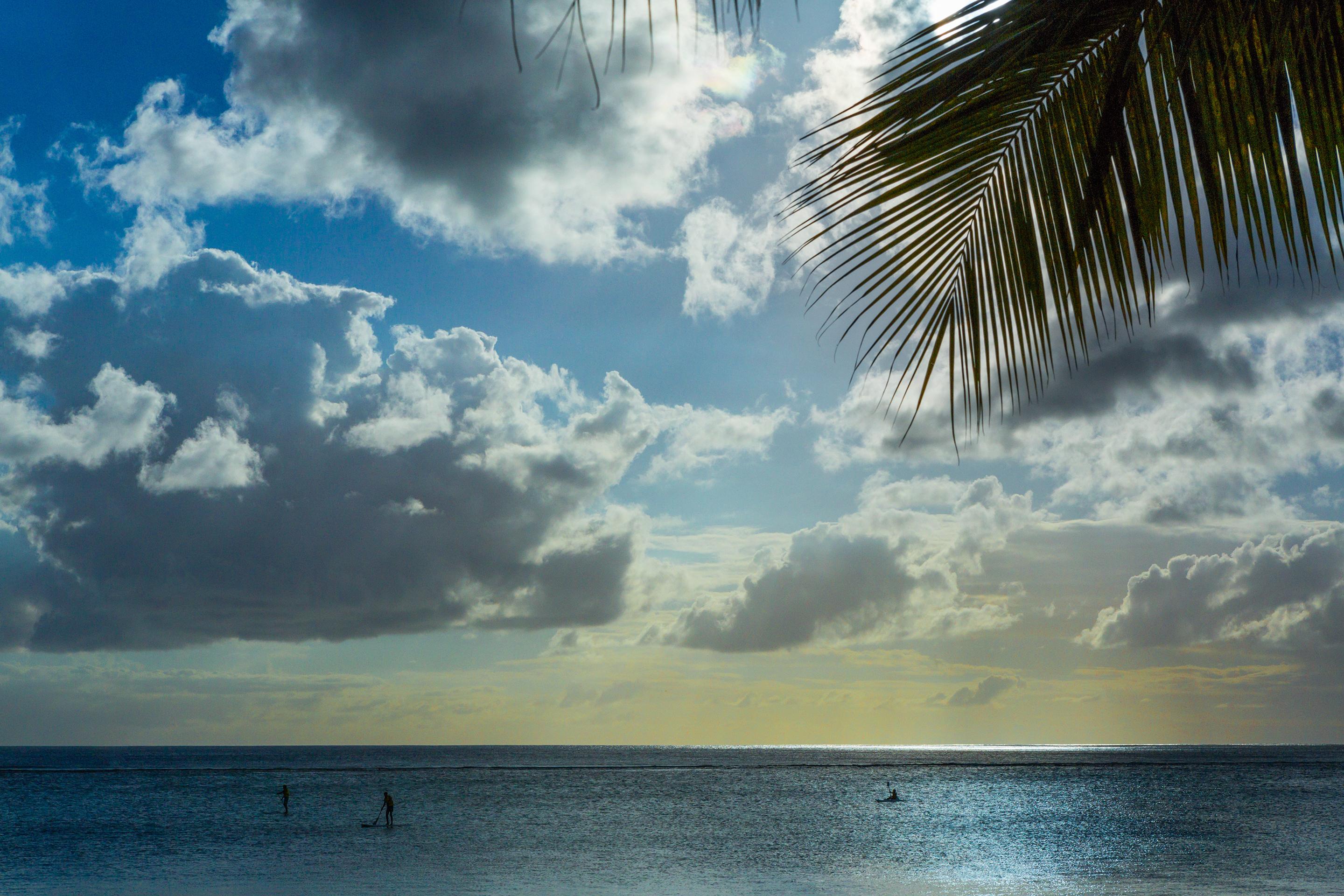 Trou Aux Biches Beachcomber Golf Resort & Spa Esterno foto Sunset at the beach